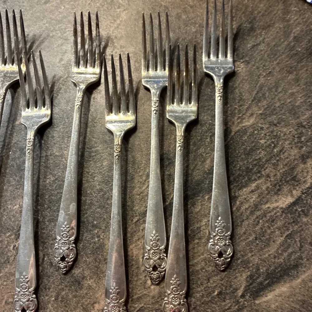 (10) Oneida Prestige Silverplate Dinner  Forks, 1951 Distinction